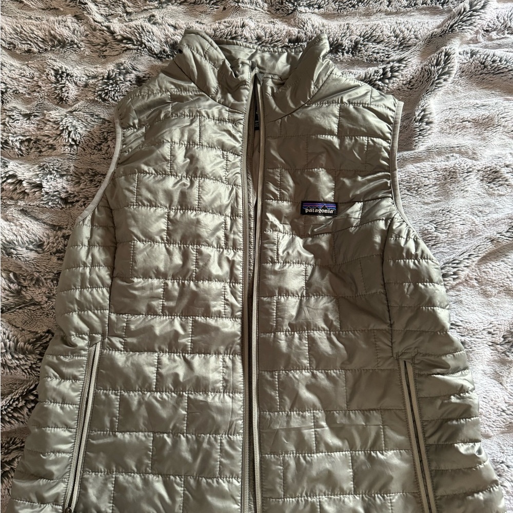 Patagonia women’s vest